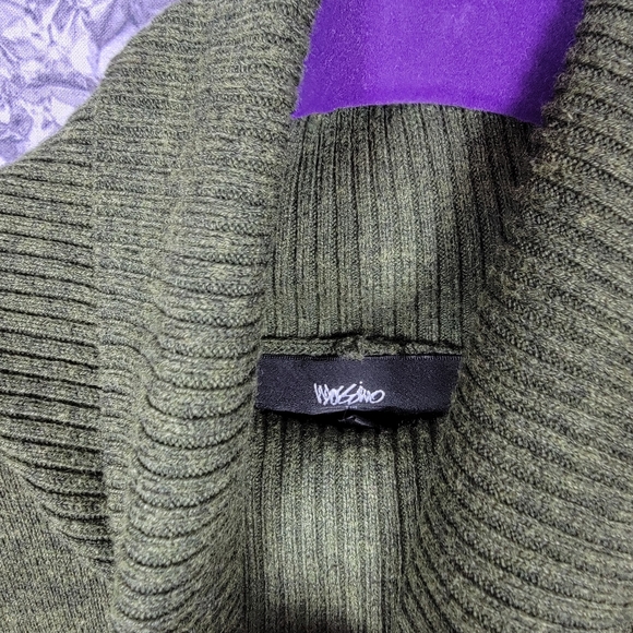 Green Turtleneck Tunic Sweater - Picture 3 of 6